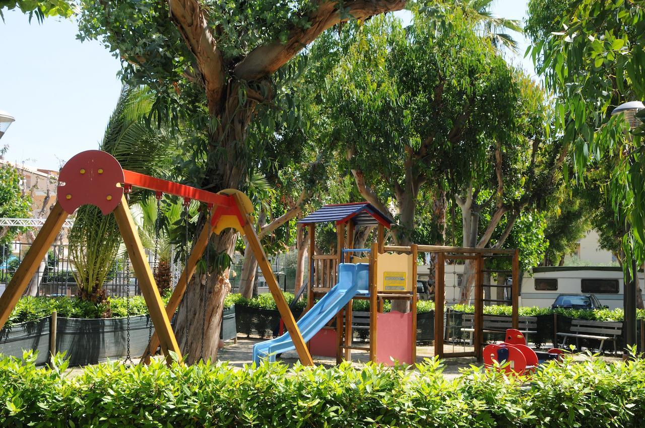 Camping & Village Eucaliptus Alba Adriatica Eksteriør billede