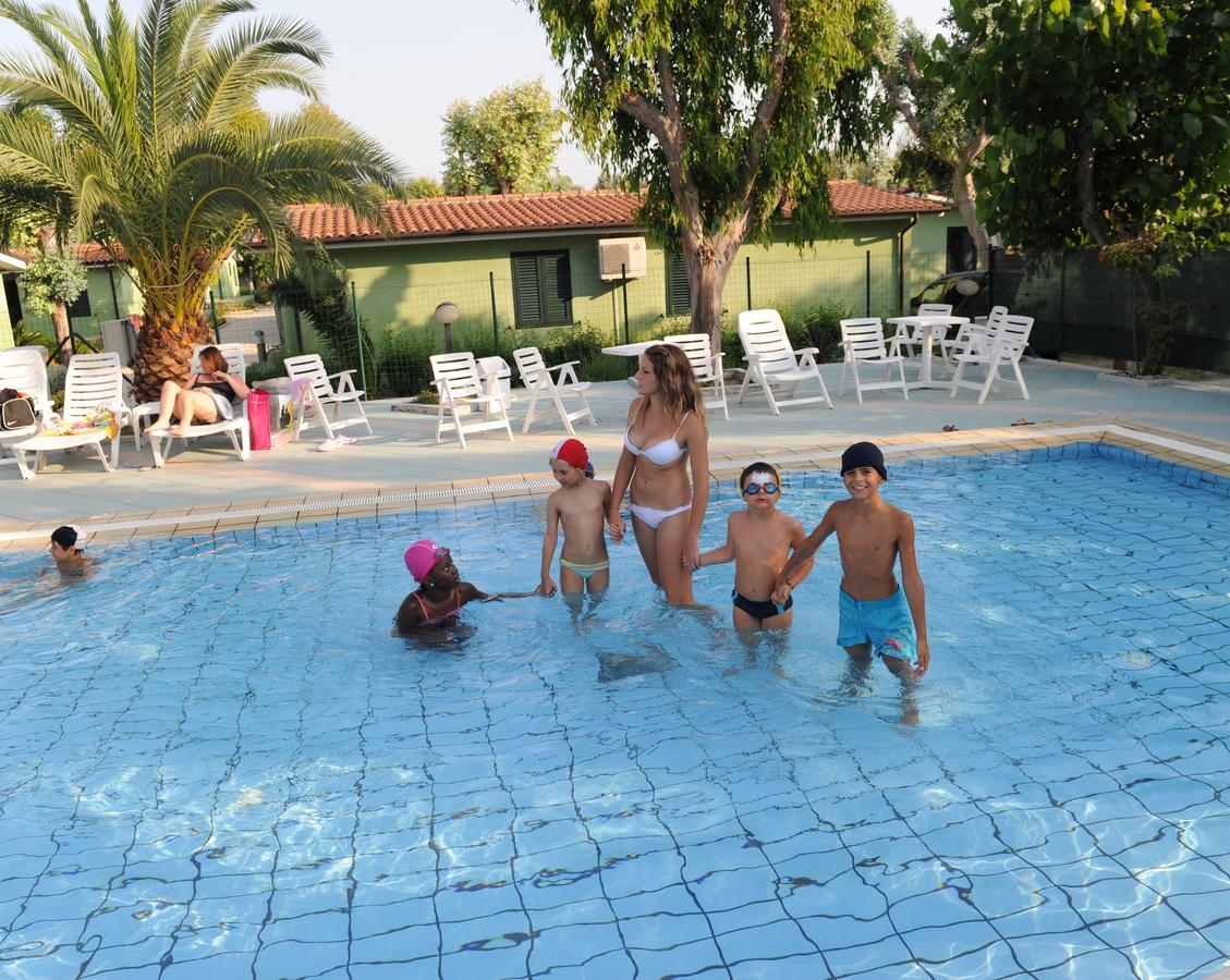 Camping & Village Eucaliptus Alba Adriatica Eksteriør billede