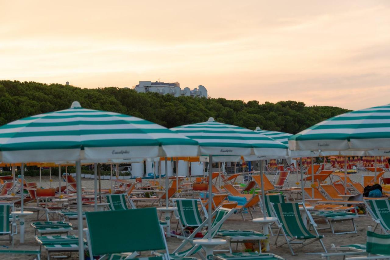 Camping & Village Eucaliptus Alba Adriatica Eksteriør billede